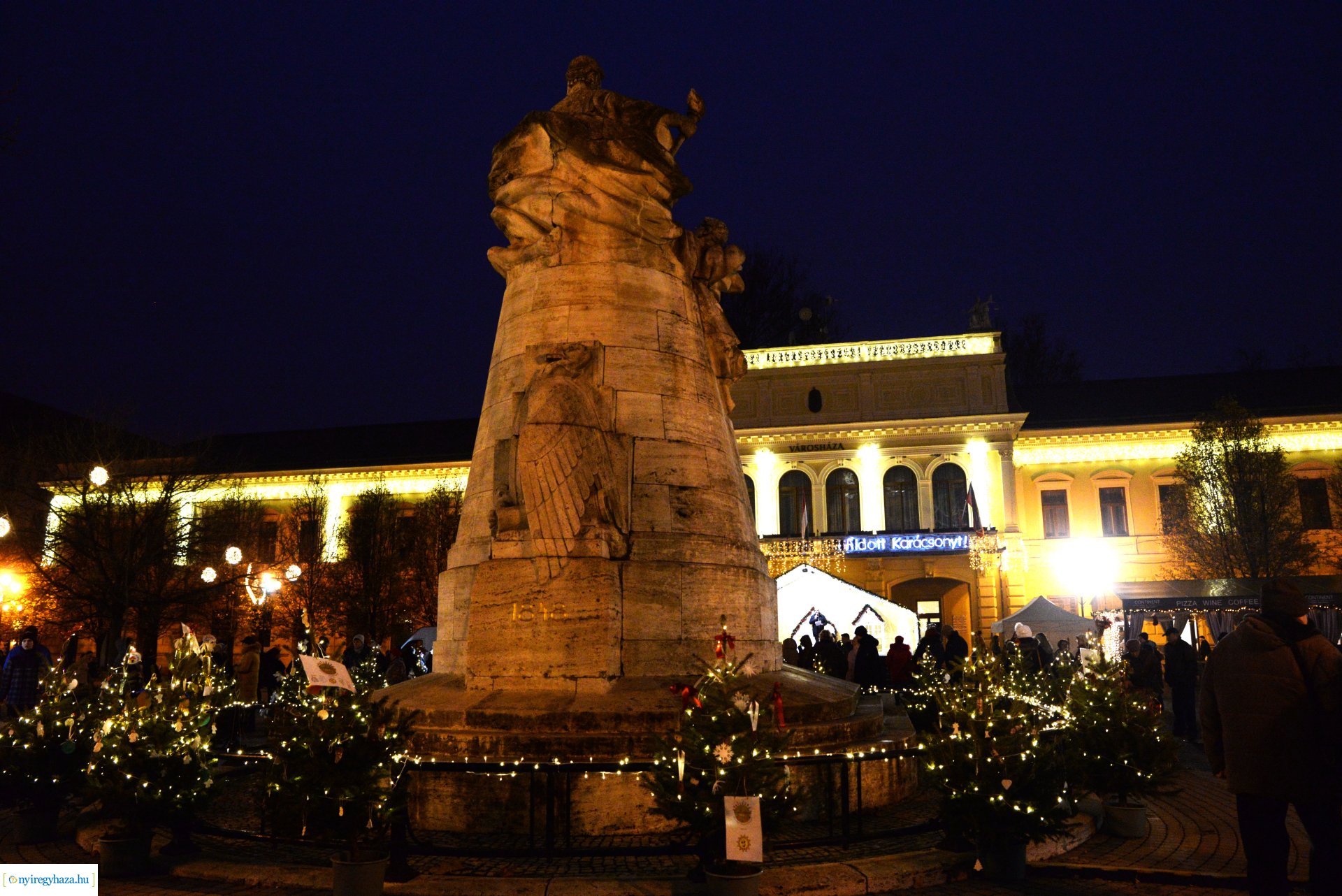 Meggyújtották advent harmadik gyertyáját - 2023