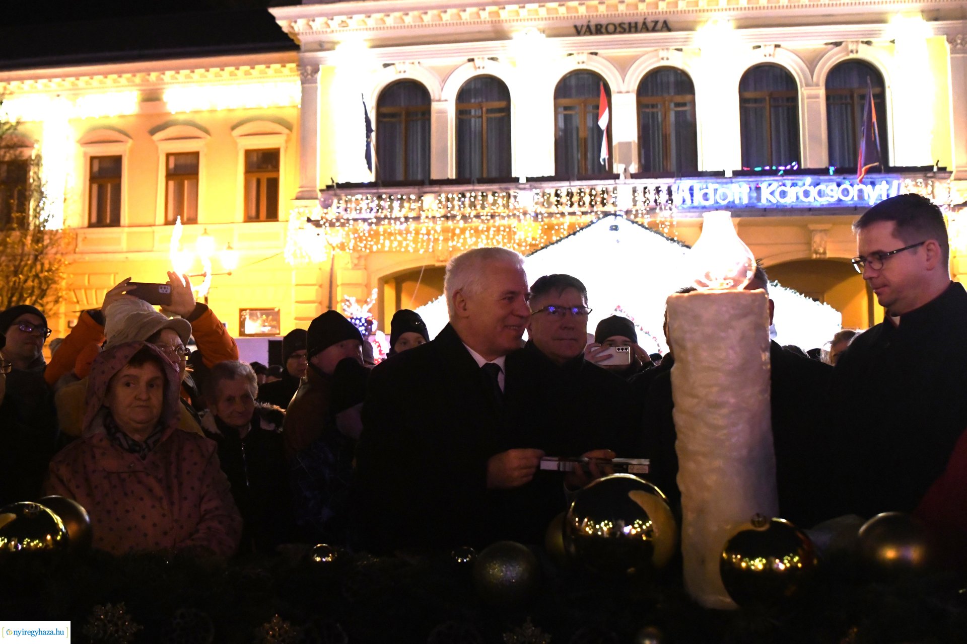 Meggyújtották advent negyedik gyertyáját 2023