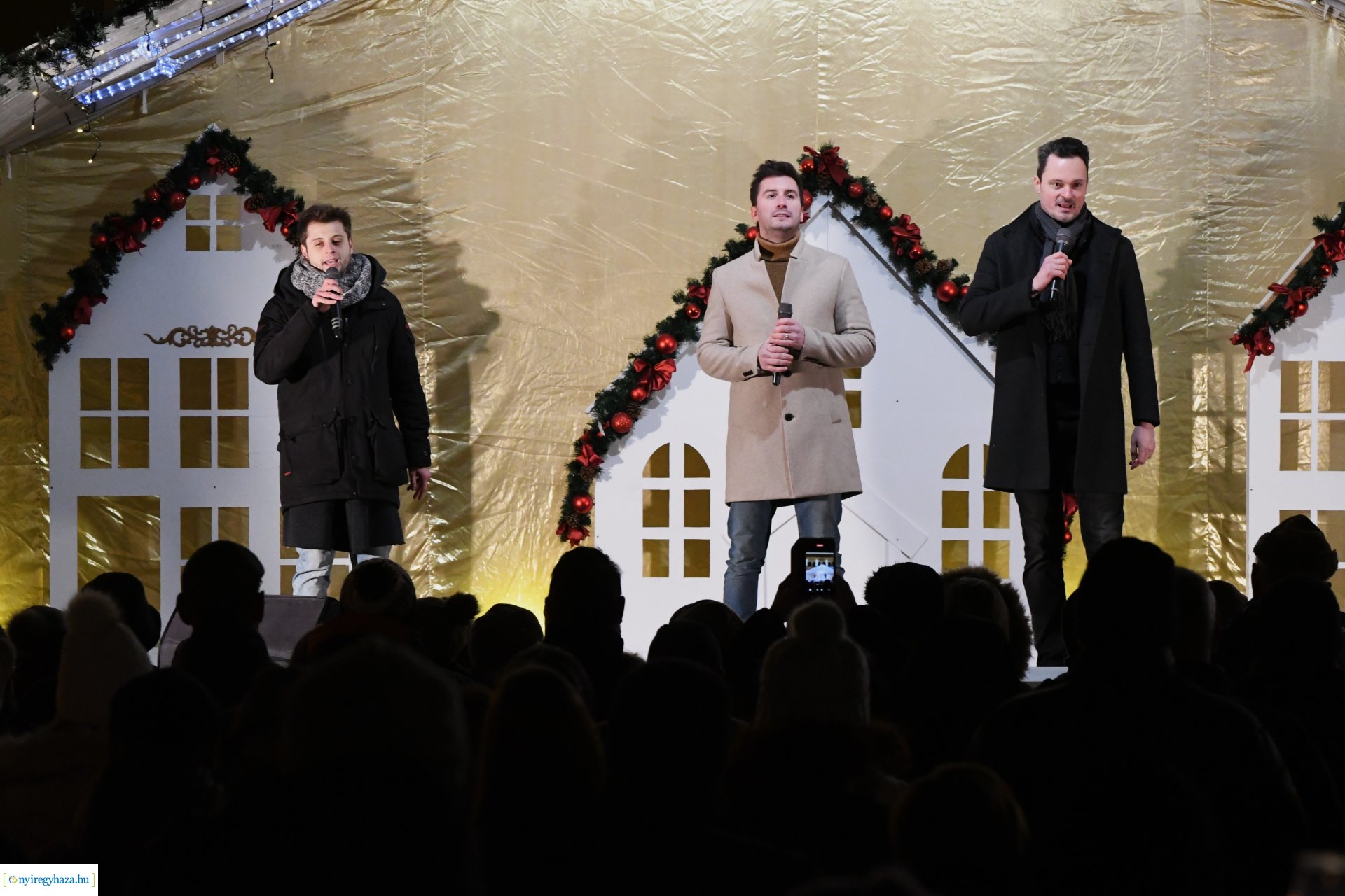 Meggyújtották advent negyedik gyertyáját 2023