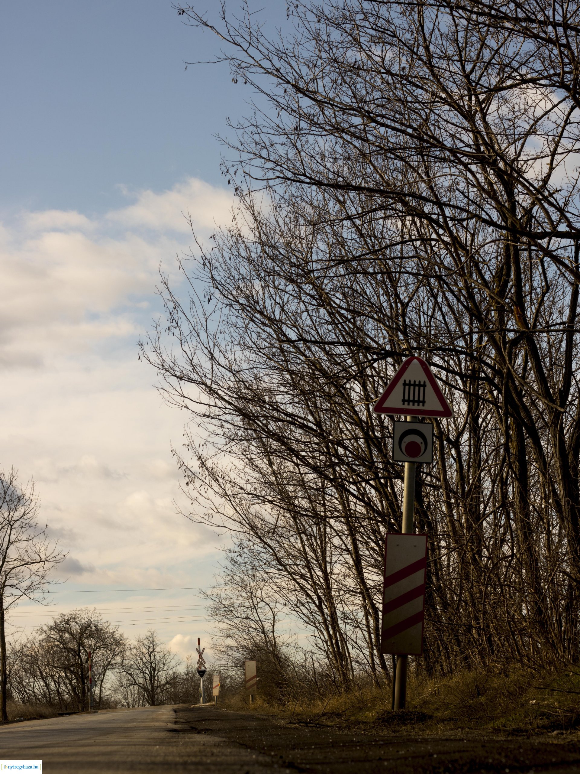 Megkezdődött a Rozsrétszőlő bekötőút felújítása