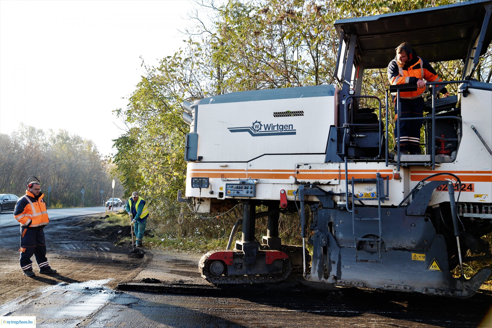 Megkezdődött az útfelújítás az Oláhréti úton