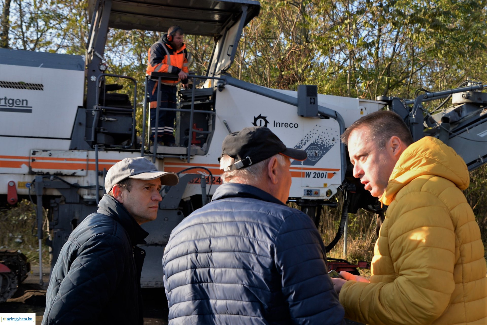 Megkezdődött az útfelújítás az Oláhréti úton