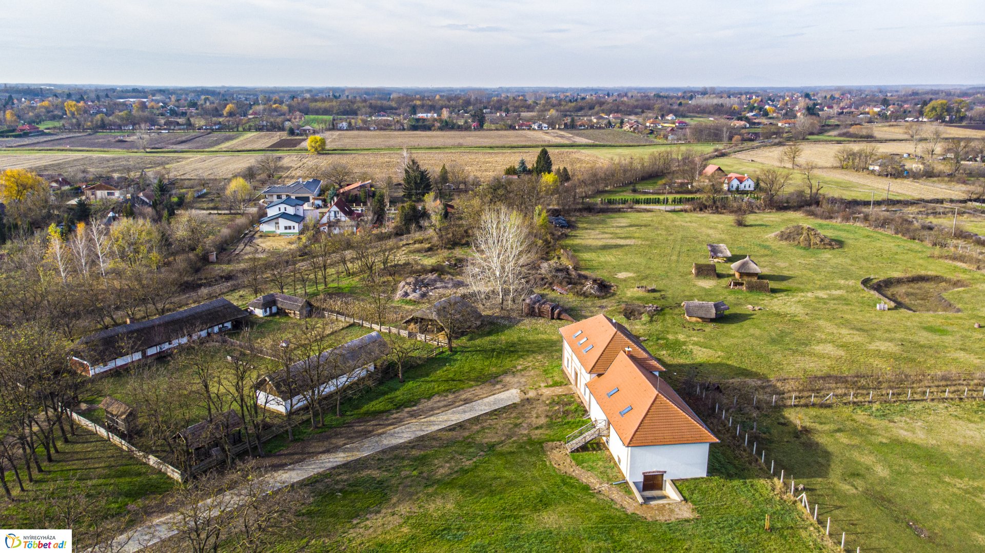 Meglátogattuk felülről a megújult Sóstói Múzeumfalut