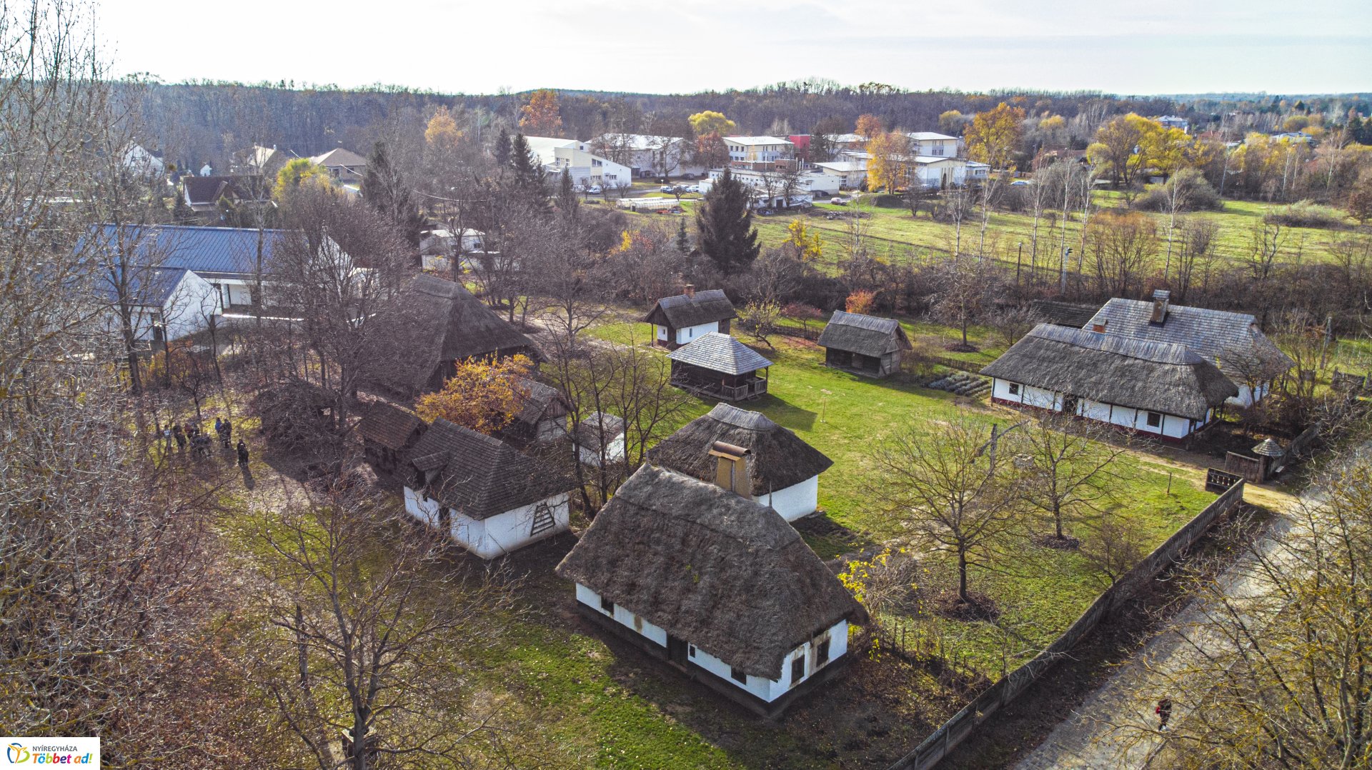 Meglátogattuk felülről a megújult Sóstói Múzeumfalut