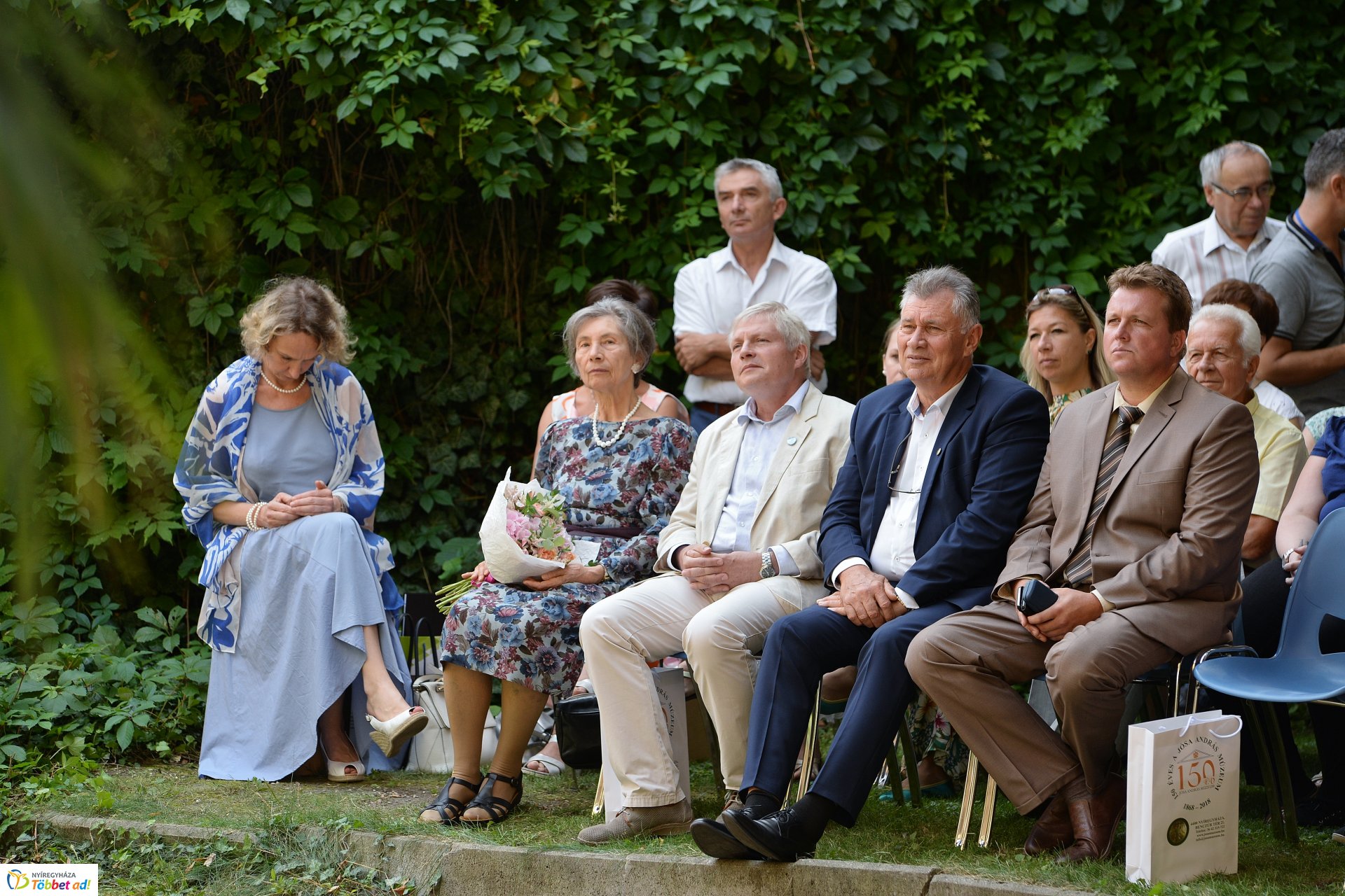 Megnyílt a Szinyei kiállítás