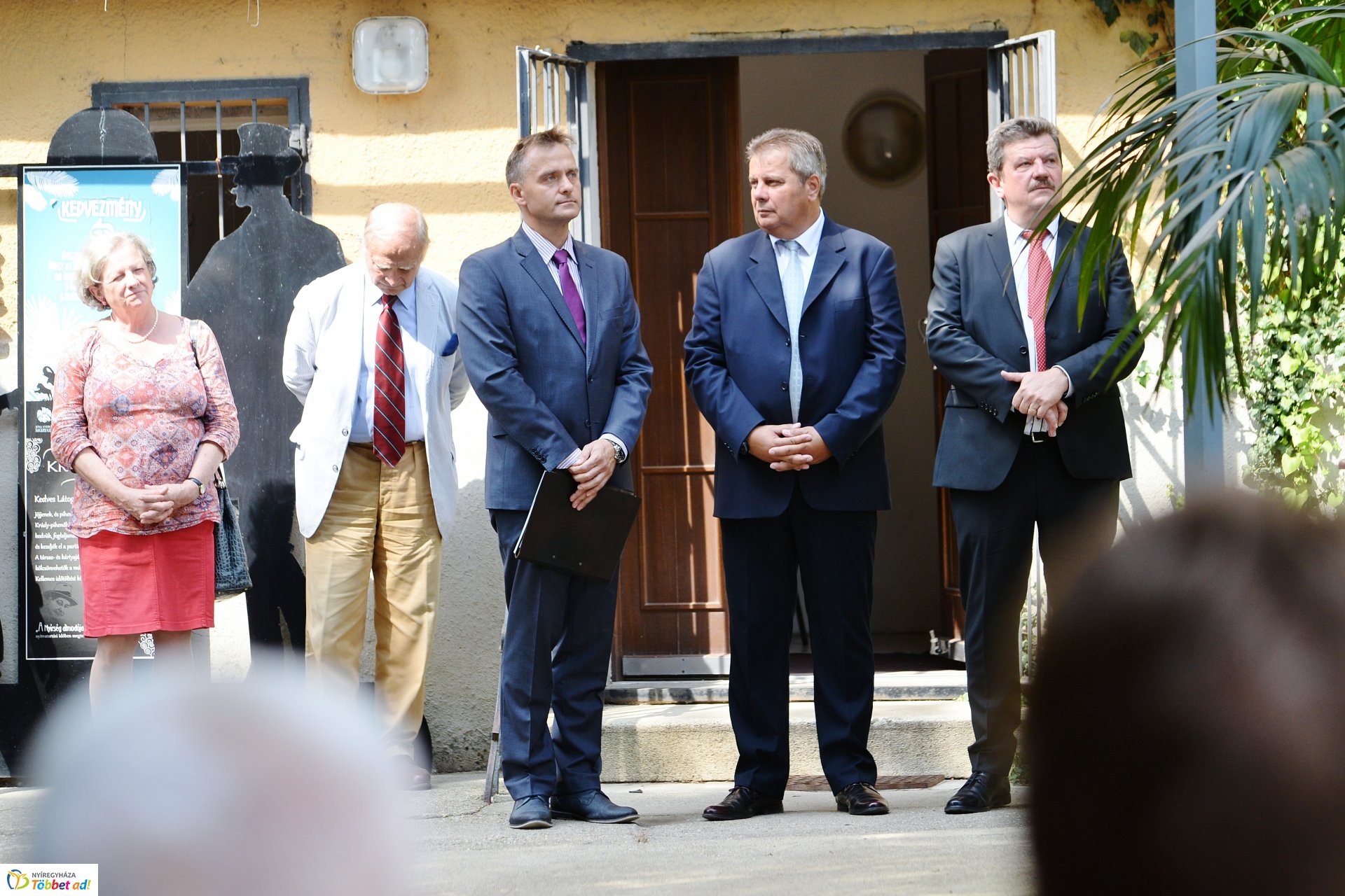 Megnyílt a Szinyei kiállítás