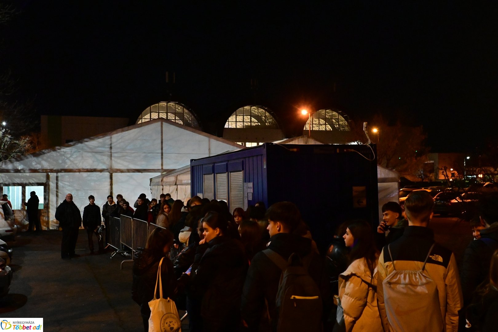 Megnyitott a jégpálya - 2025