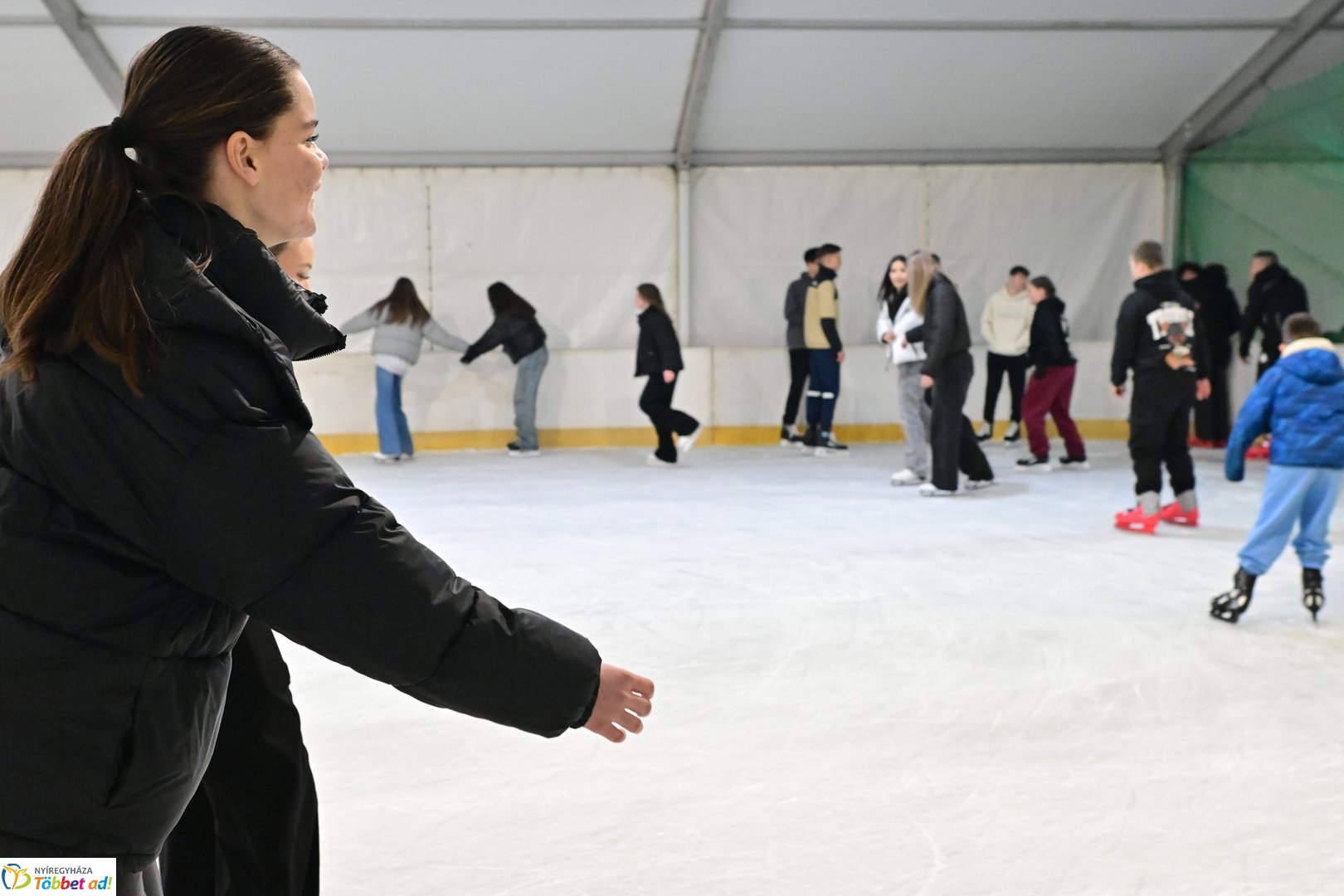 Megnyitott a jégpálya - 2025
