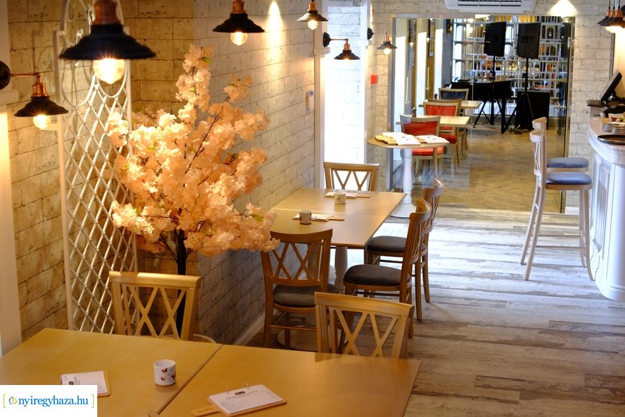 Megnyitott a Szindbád étterme