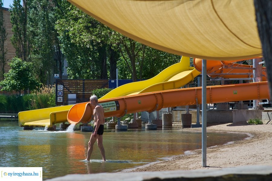 Megnyitott a Tófürdő 2022