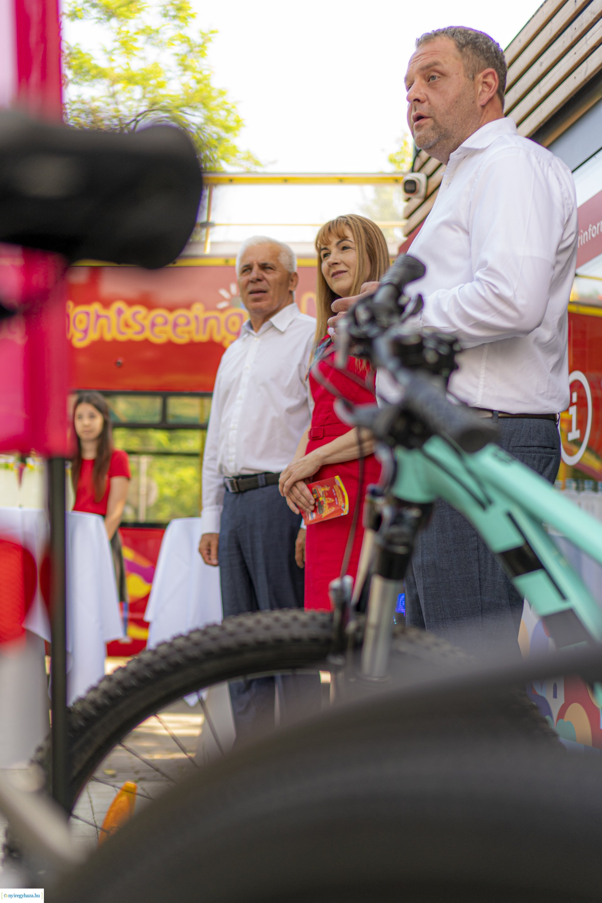 Megnyitotta kapuit az új Tourinform Sóstógyógyfürdő