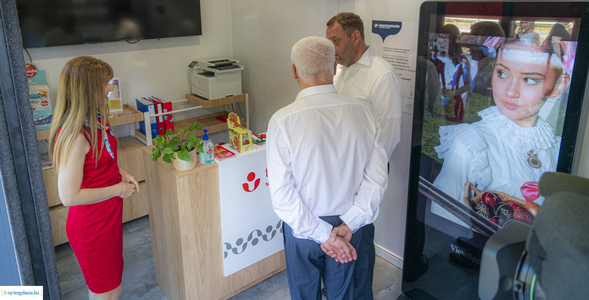 Megnyitotta kapuit az új Tourinform Sóstógyógyfürdő