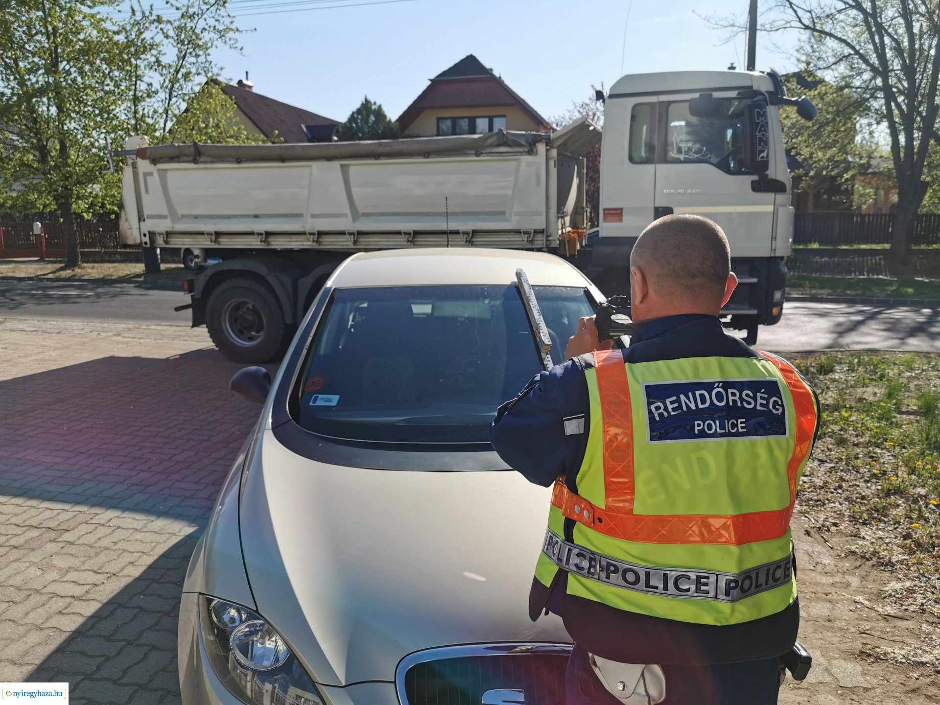 Megsérült szélvédő