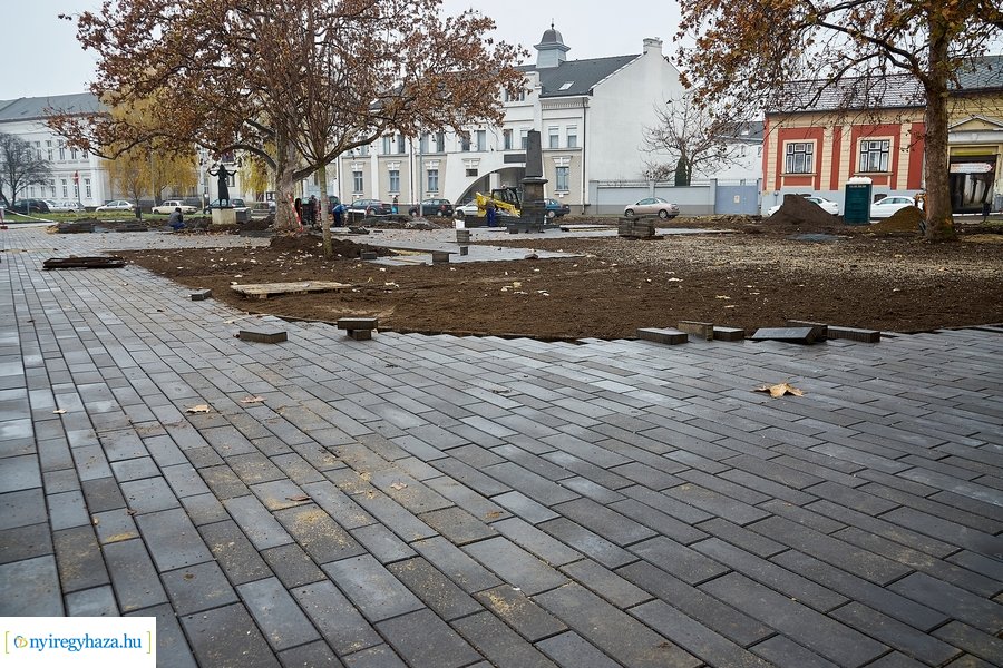 Megújul a Kálvin tér