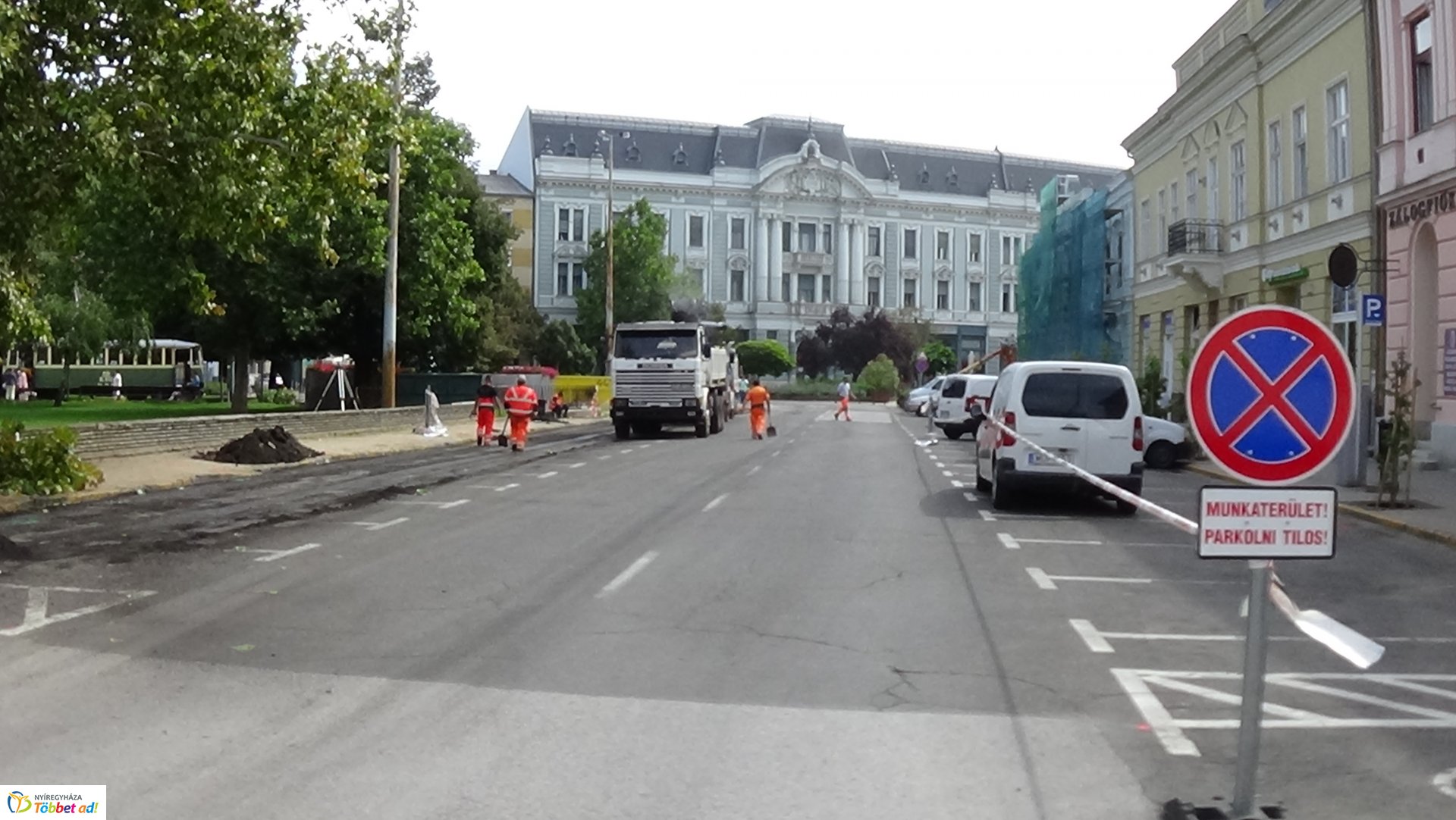 Megújulnak a Hősök tere parkolói