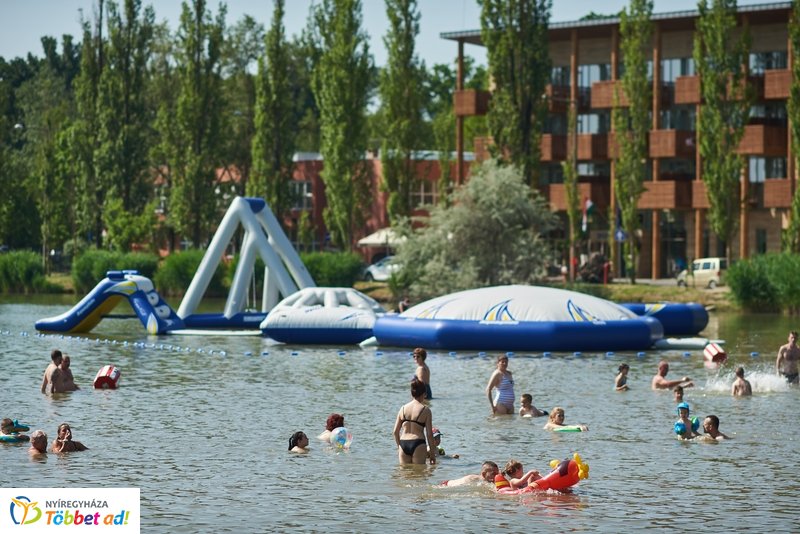Megújult a Tófürdő