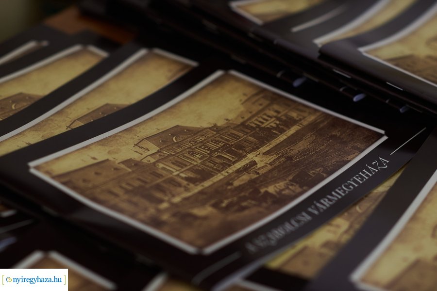 Megyeháza tetőszerkezetének ünnepélyes átadása