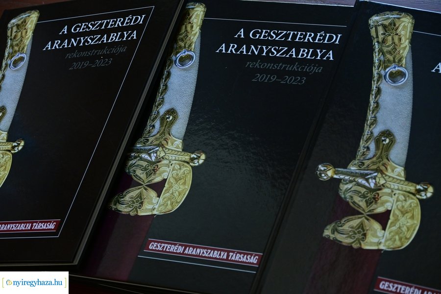 Megyei értéktár-geszterédi szablya - sajtótájékoztató