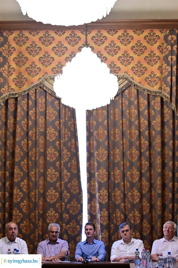 Megyei értéktár-geszterédi szablya - sajtótájékoztató