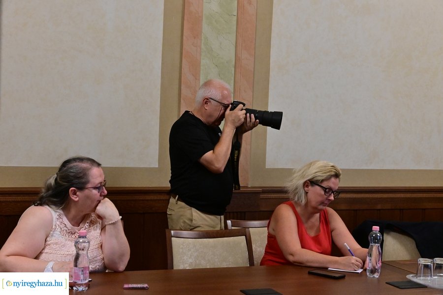 Megyei értéktár-geszterédi szablya - sajtótájékoztató