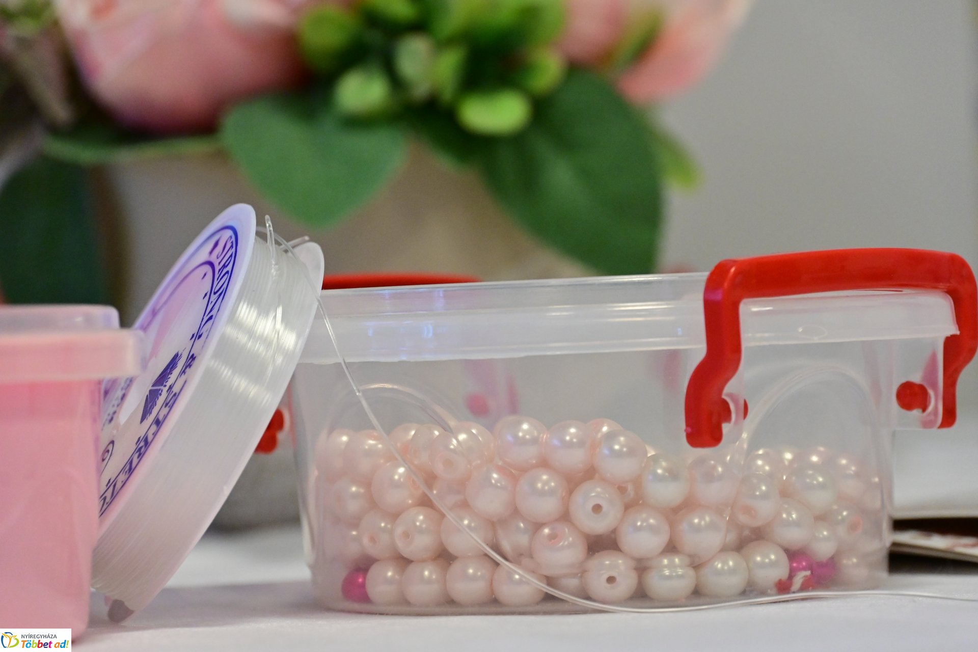 Méhnyakrák Megelőzési Hét 2025 - gyöngykarkötők átadása