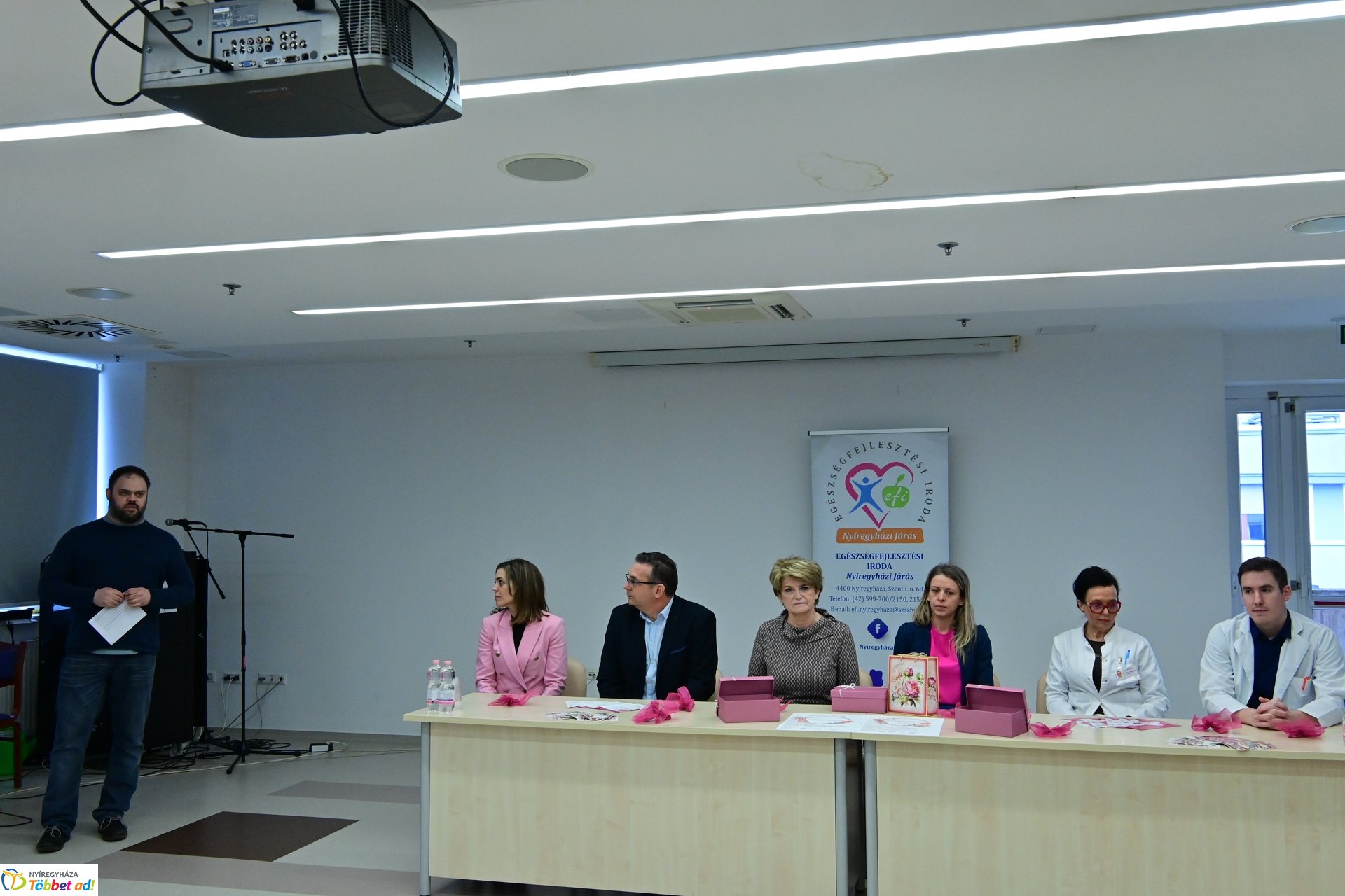 Méhnyakrák Megelőzési Hét 2025 - gyöngykarkötők átadása