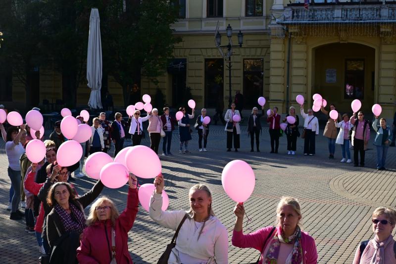 Mellrák elleni küzdelem hónapja - 2026 október