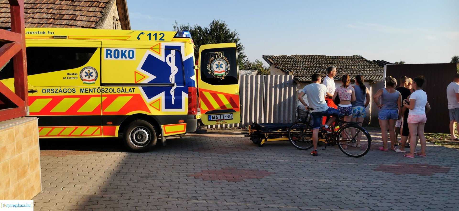 Mentőhelikopter Demecserben