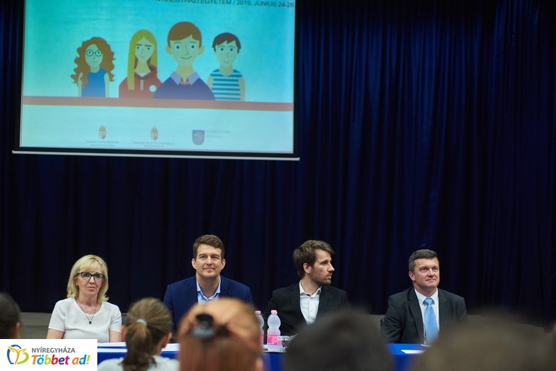 Mentortábor az egyetemen