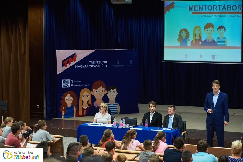 Mentortábor az egyetemen