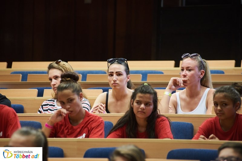 Mentortábor az egyetemen