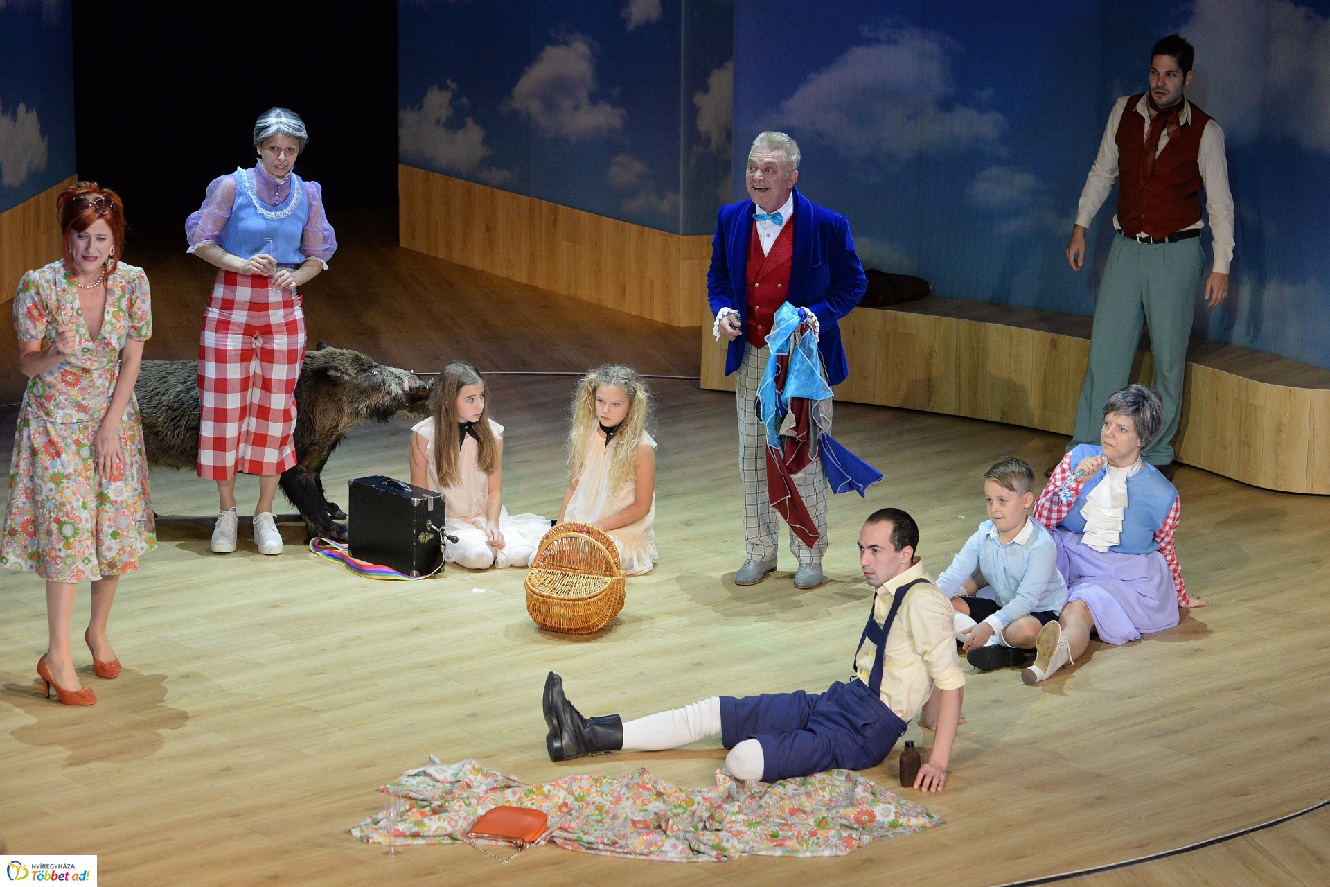 Mesél a bécsi erdő - bemutató a Móricz Zsigmond Színház Nagyszínpadán