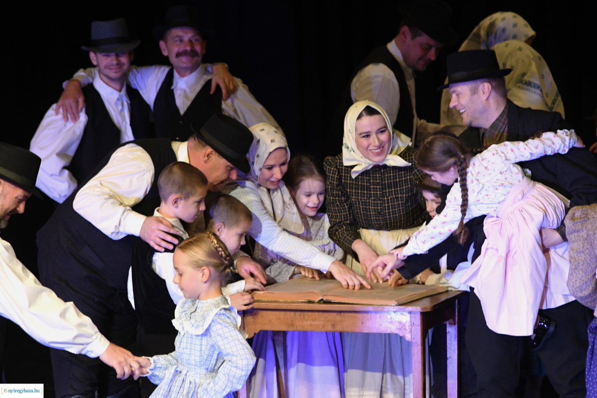 Meséld tovább! - az Igrice Néptáncegyüttes gálaműsora