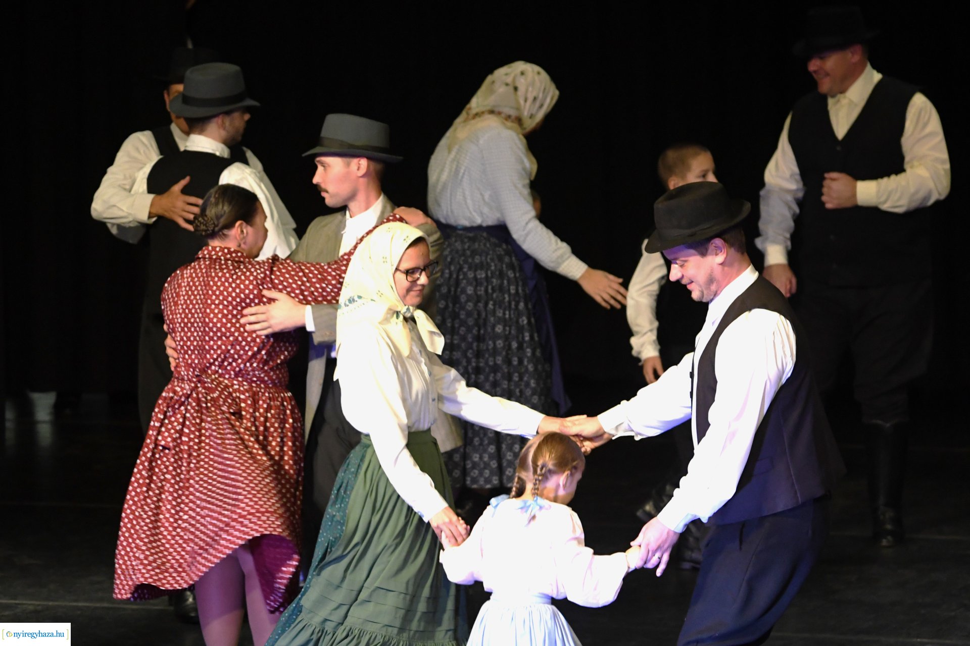 Meséld tovább! - az Igrice Néptáncegyüttes gálaműsora