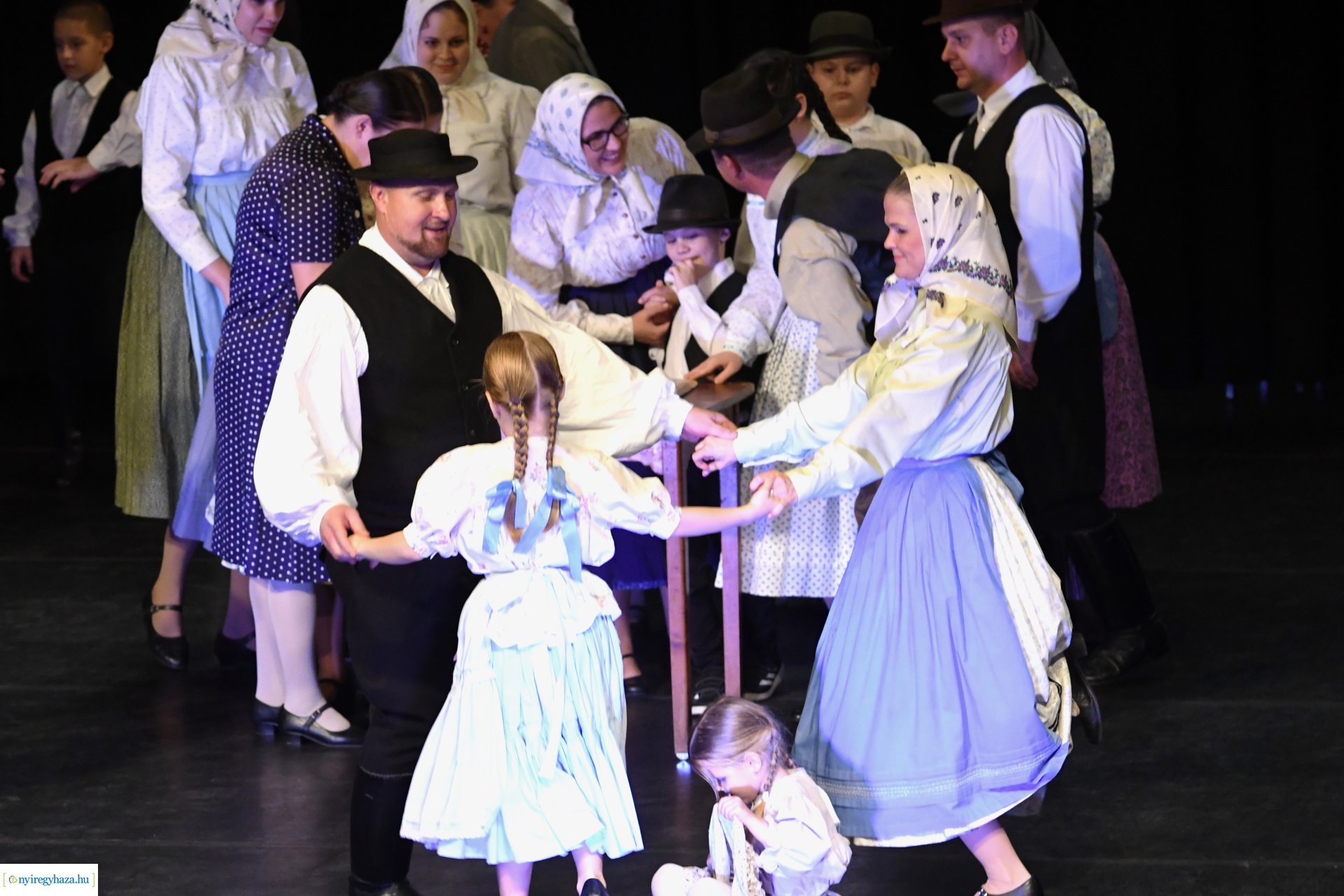Meséld tovább! - az Igrice Néptáncegyüttes gálaműsora