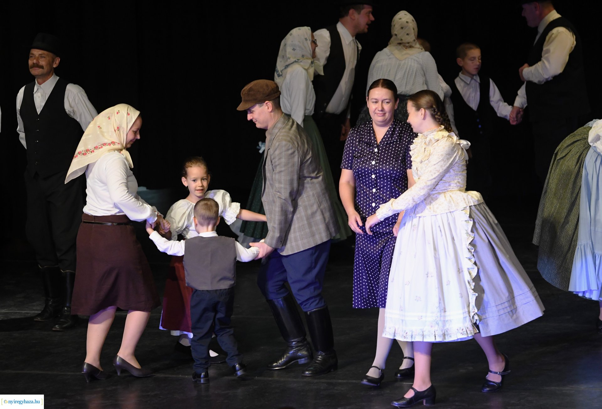 Meséld tovább! - az Igrice Néptáncegyüttes gálaműsora