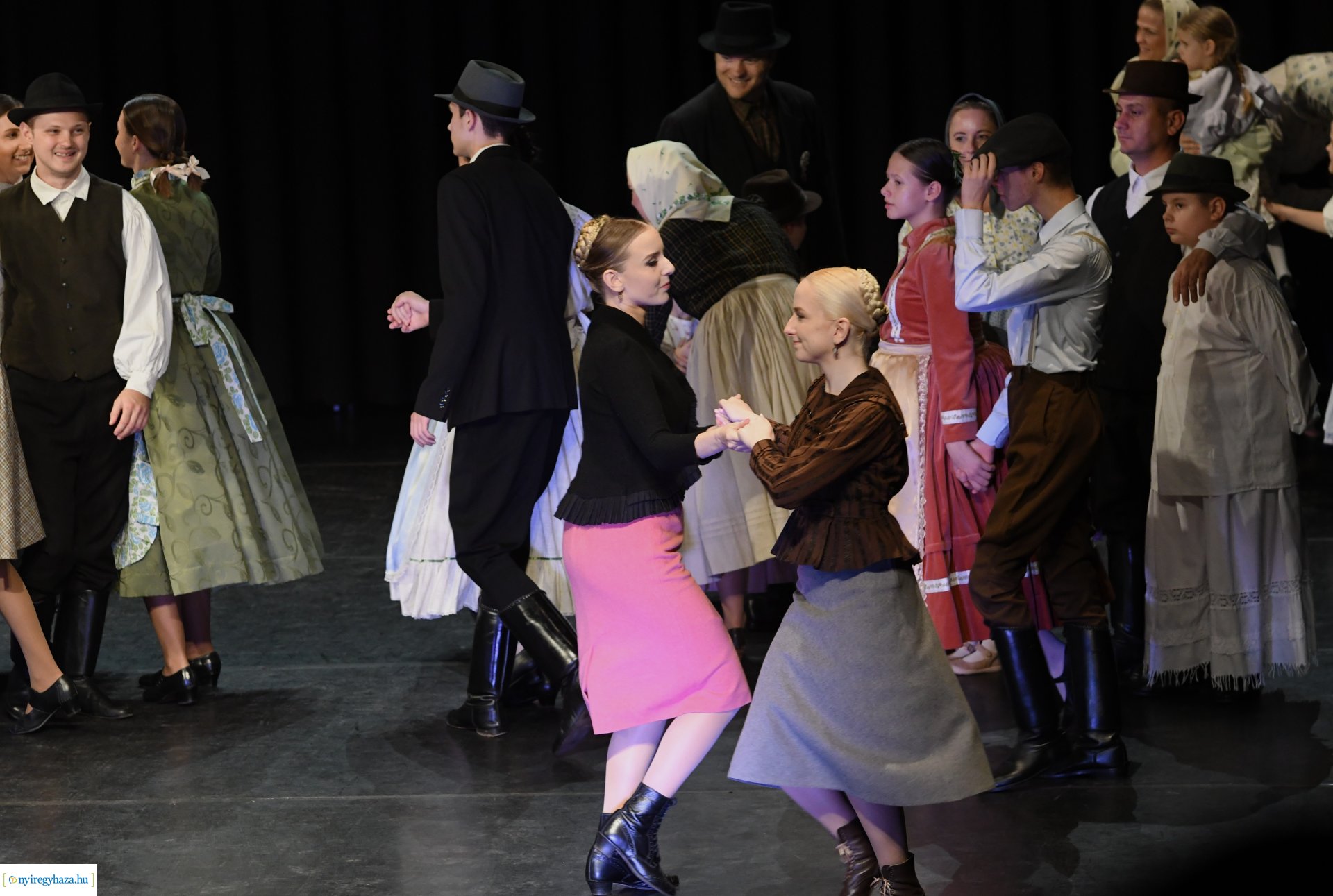 Meséld tovább! - az Igrice Néptáncegyüttes gálaműsora