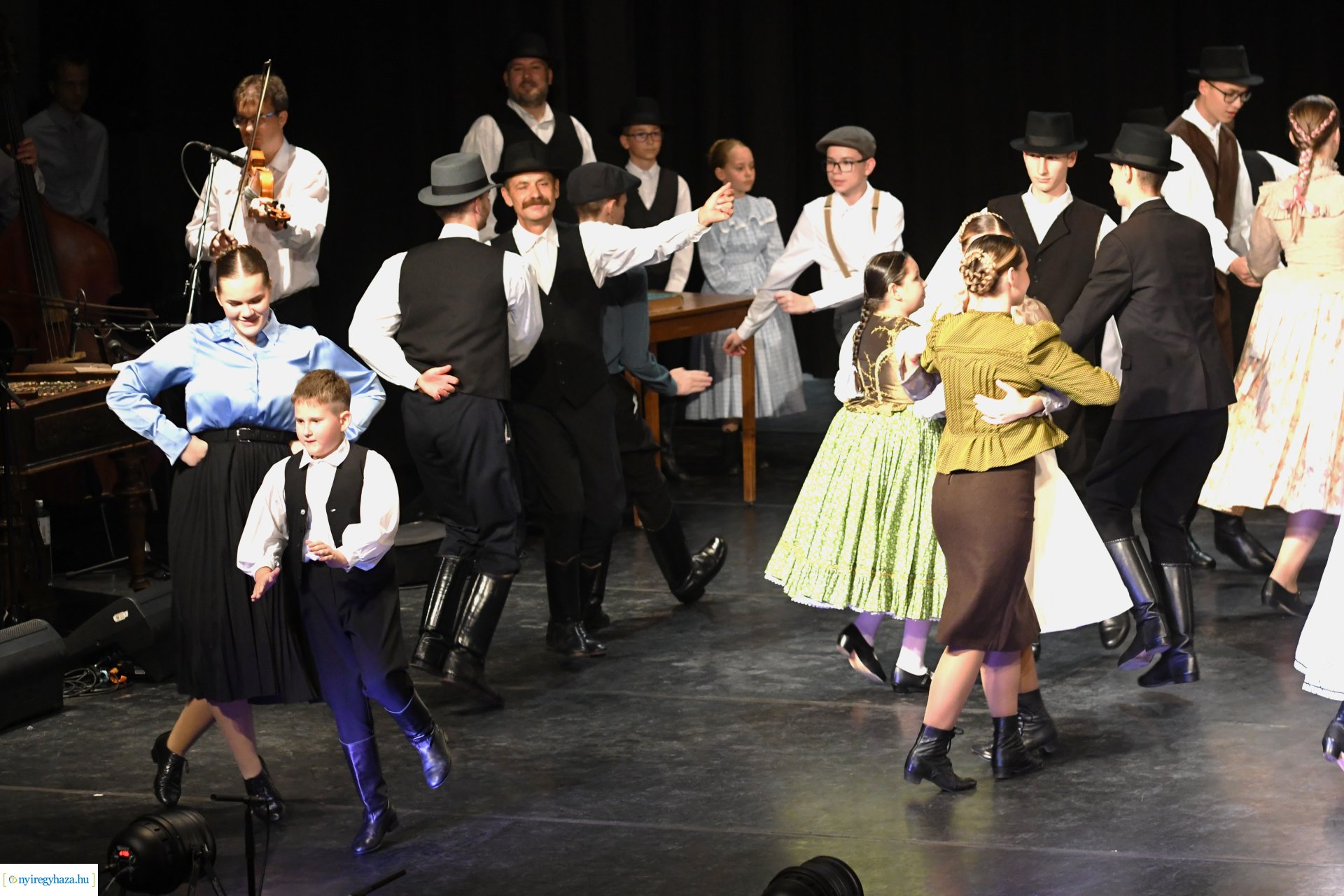 Meséld tovább! - az Igrice Néptáncegyüttes gálaműsora