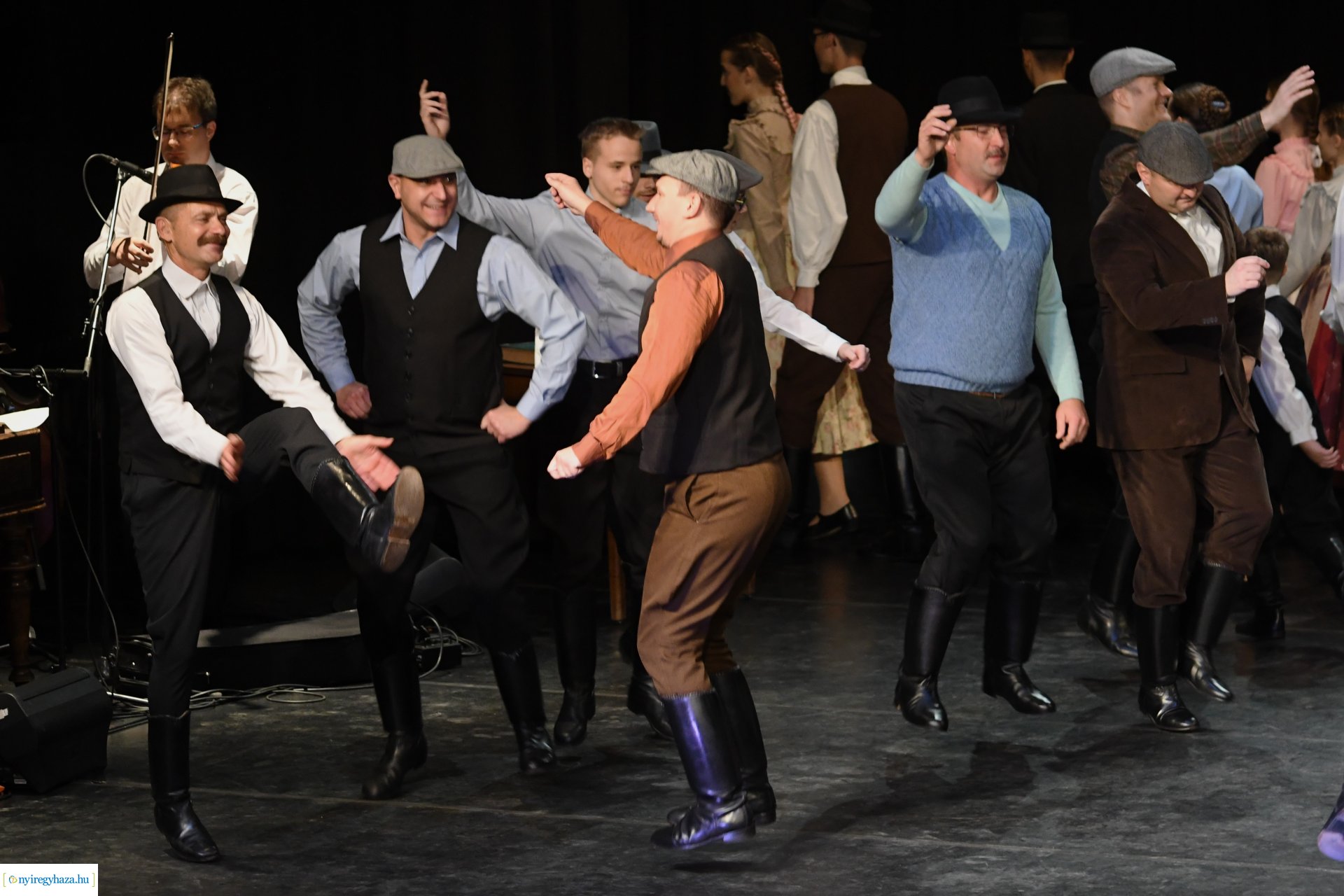 Meséld tovább! - az Igrice Néptáncegyüttes gálaműsora