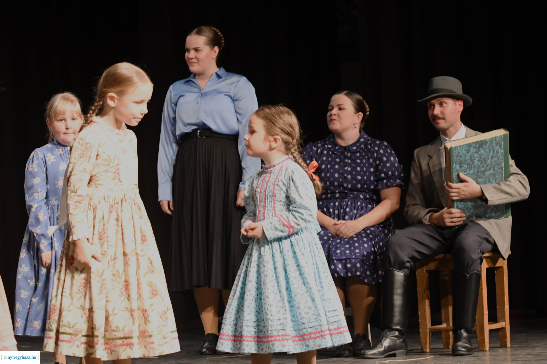 Meséld tovább! - az Igrice Néptáncegyüttes gálaműsora