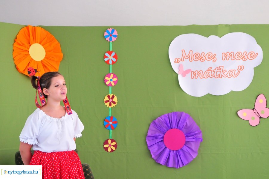 Mesemondó verseny a kulturális közponban