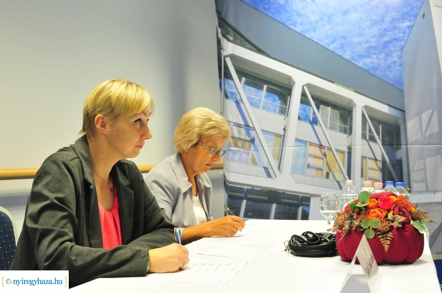 Mesemondó verseny a kulturális közponban