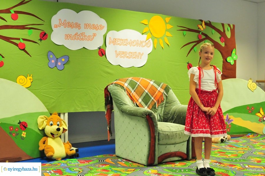 Mesemondó verseny a kulturális közponban