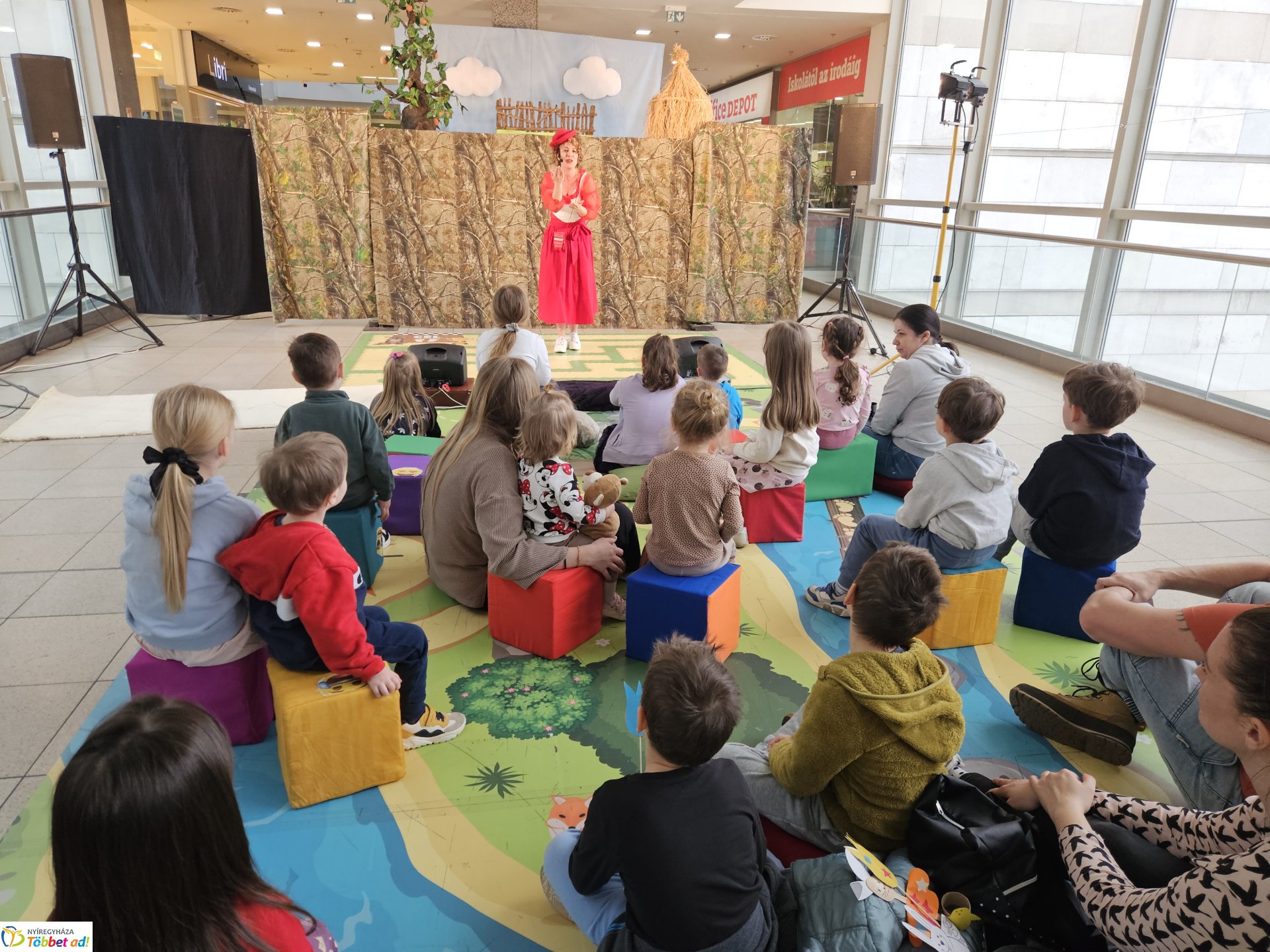 Mesevilág, vidámság és kézműveskedés várta a gyerekeket a Burattinóval