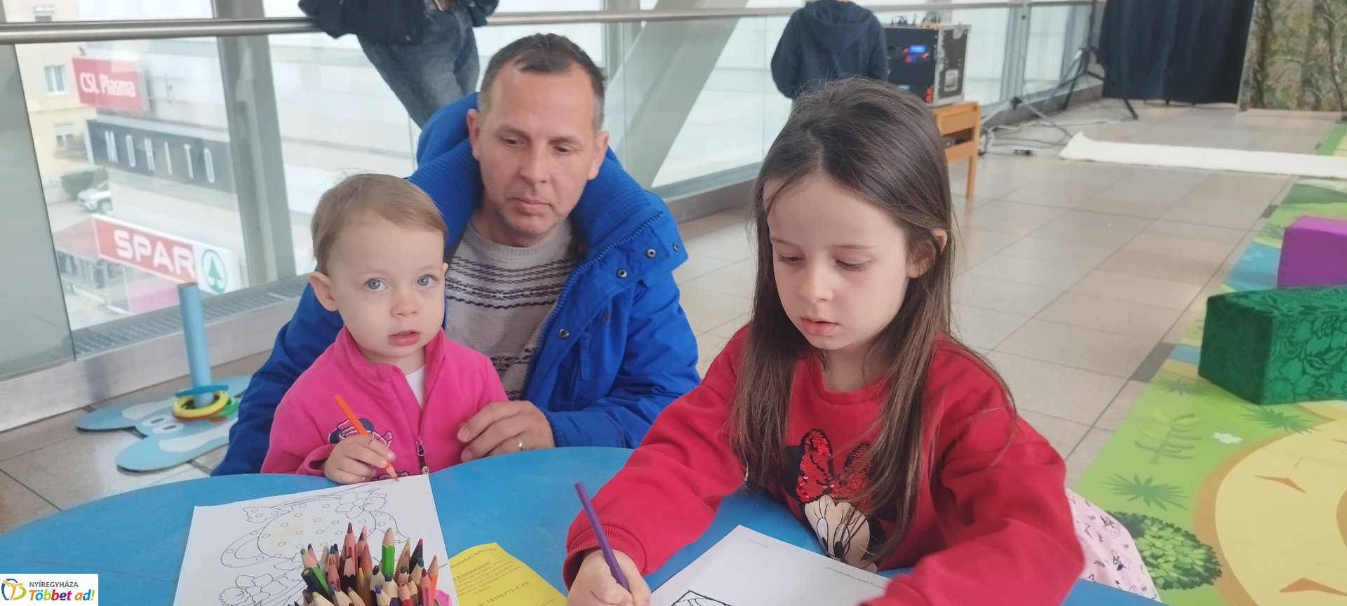 Mesevilág, vidámság és kézműveskedés várta a gyerekeket a Burattinóval