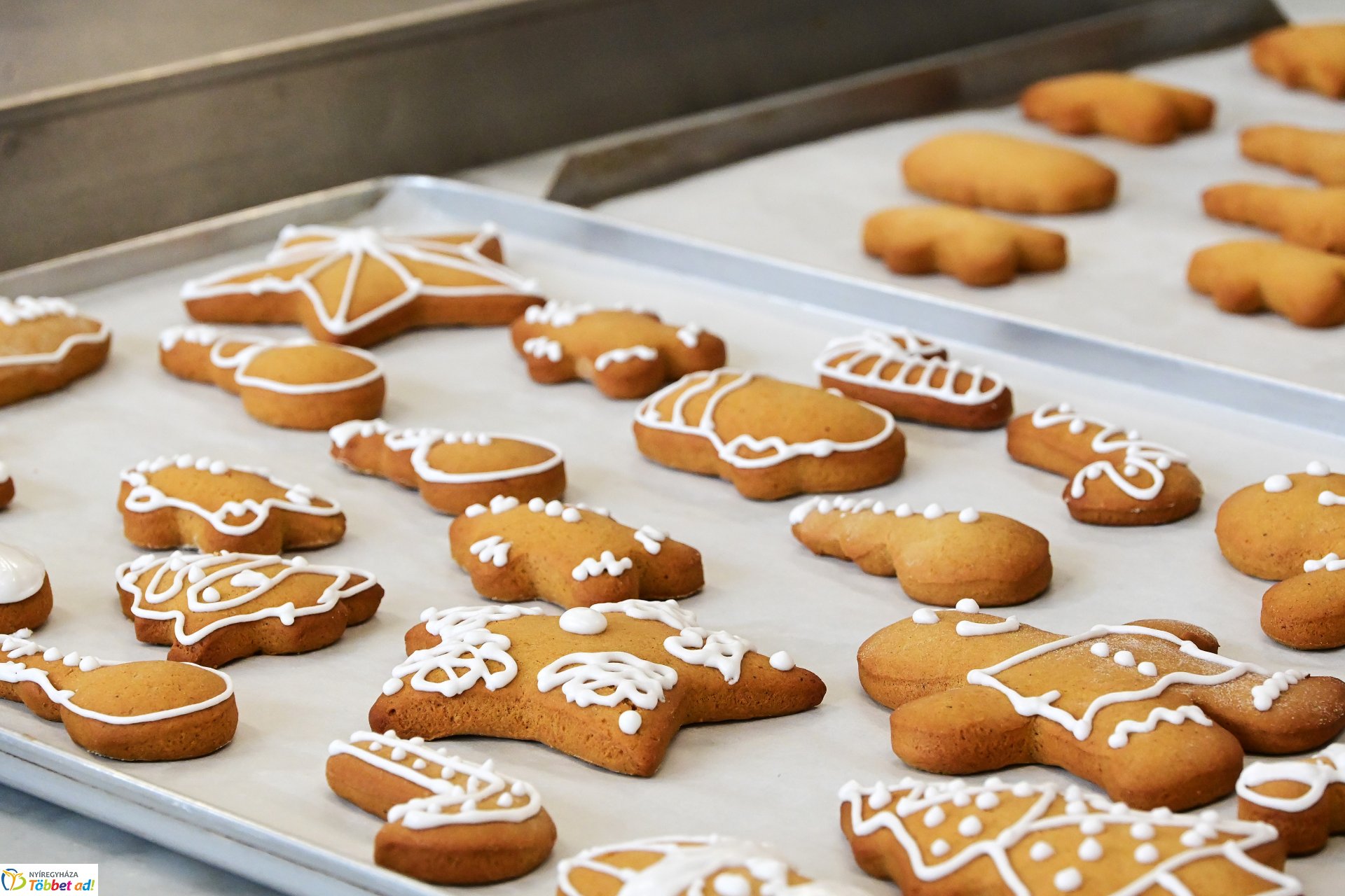 Mézeskalács készül a Sipkay cukrászműhelyében