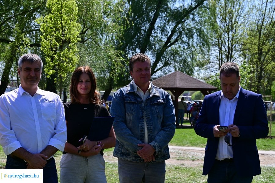 Michelin faültetés a Városligetben 20240409