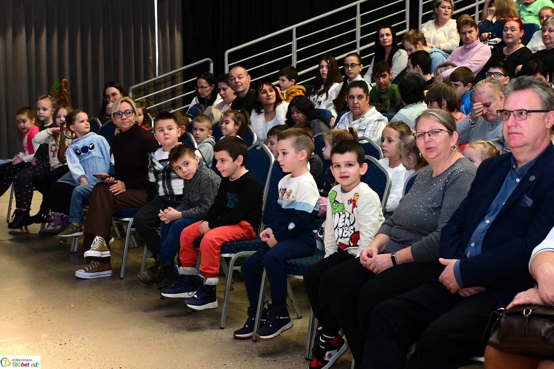 Micimackó előadást láthattak  a gyerekek a Most Élsz Egyesület szervezésében