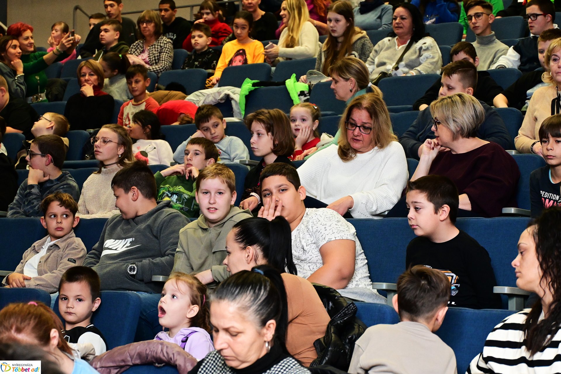Micimackó előadást láthattak  a gyerekek a Most Élsz Egyesület szervezésében