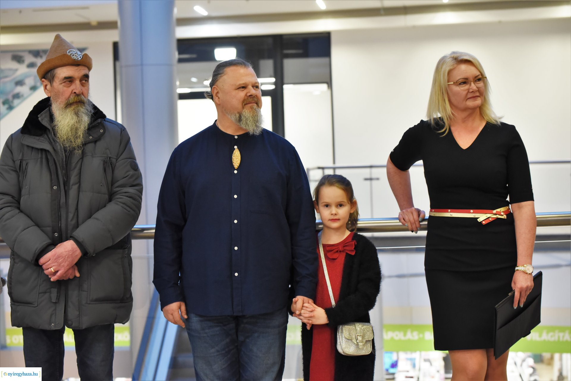 Mihálka György kiállításának megnyitója a Korzóban